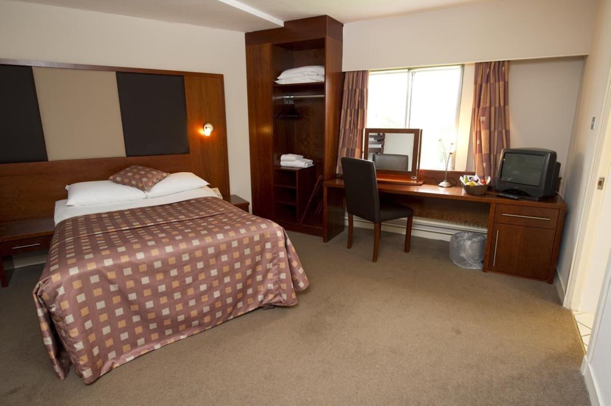 Normandy Hotel Renfrew Exterior photo