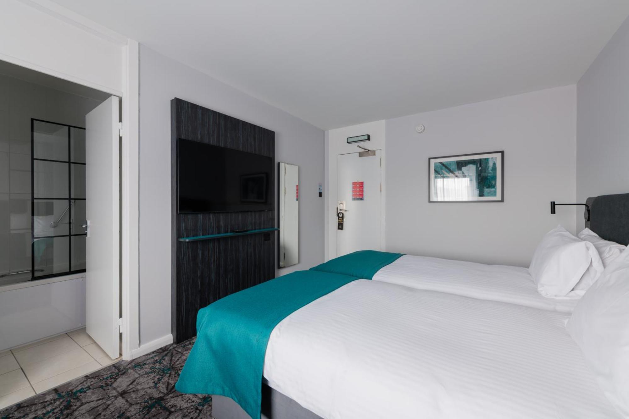 Normandy Hotel Renfrew Exterior photo